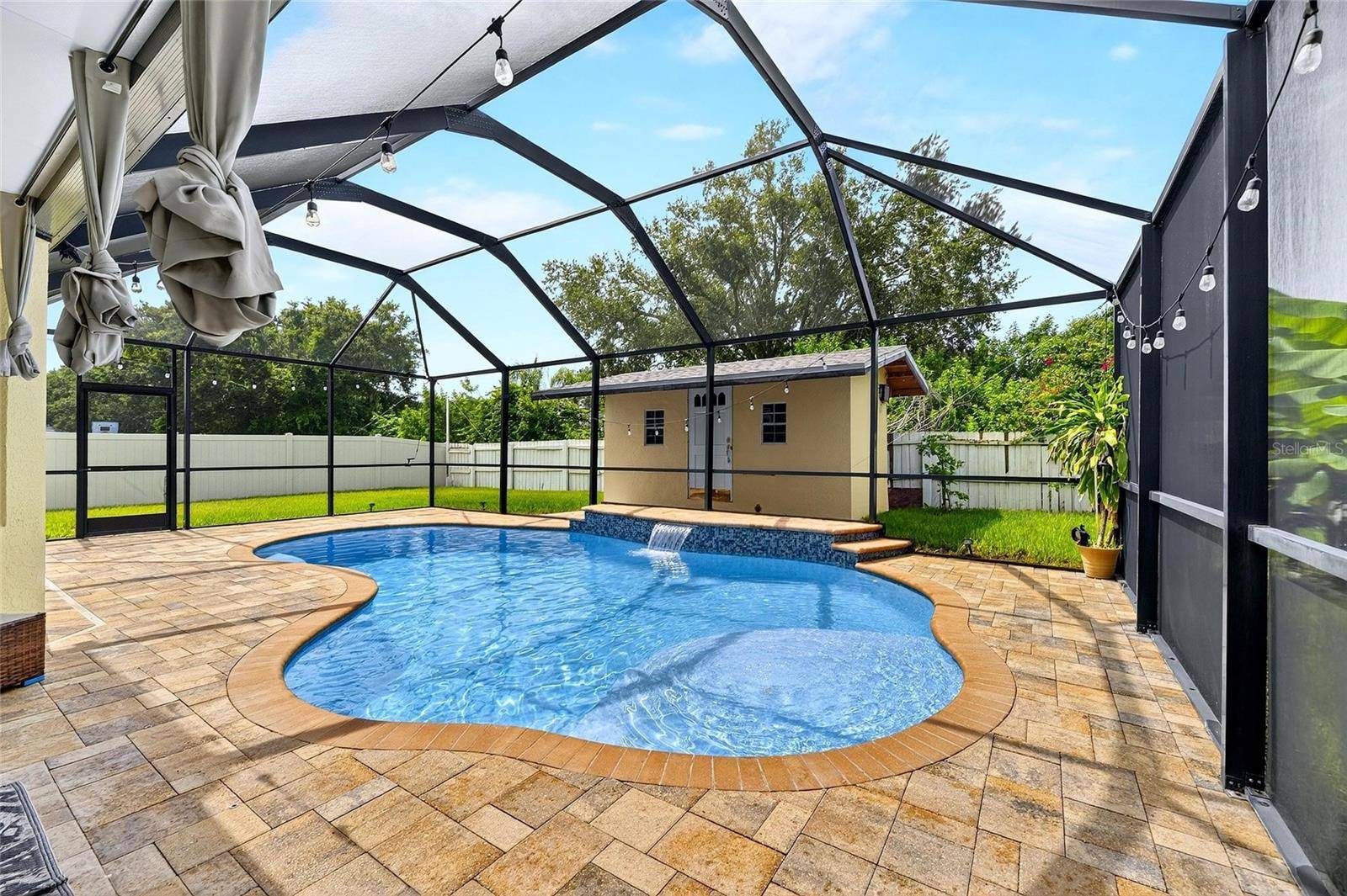 Apollo Beach, FL 33572,7711 NOTTINGHILL SKY DR