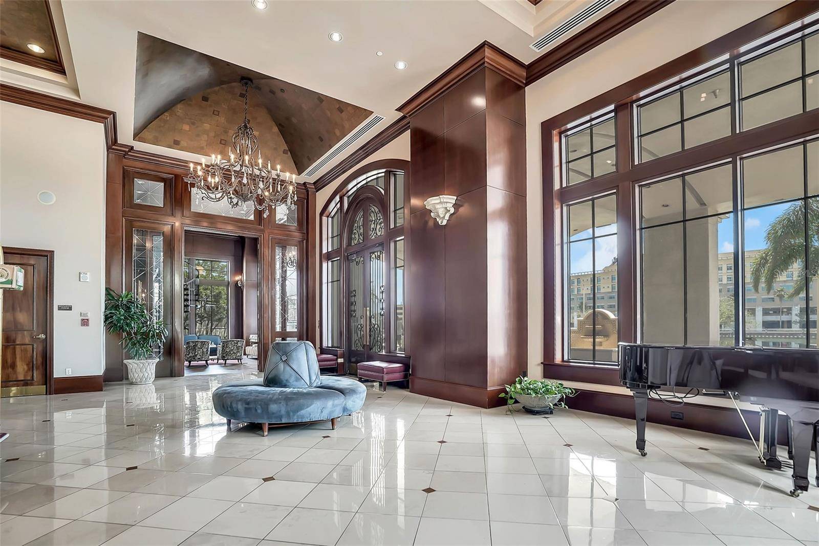 Tampa, FL 33606,345 BAYSHORE BLVD #801