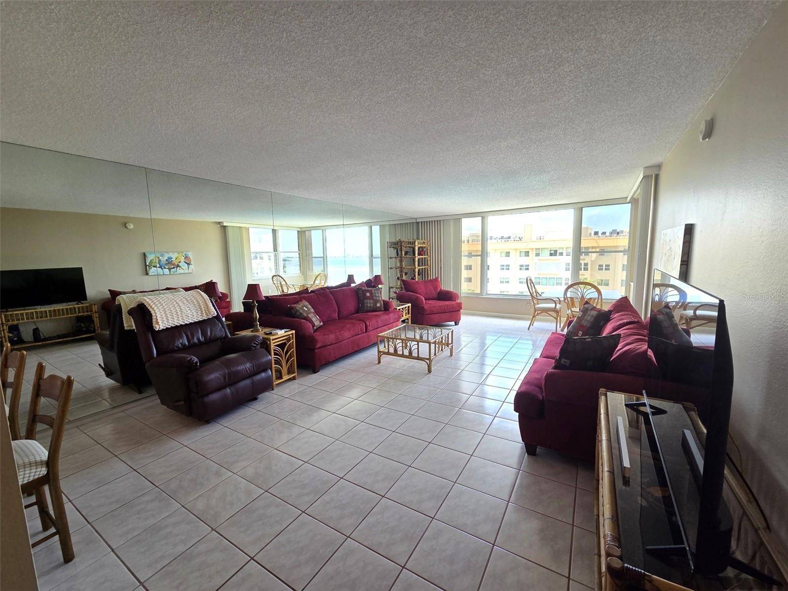 Dunedin, FL 34698,632 EDGEWATER DR #633