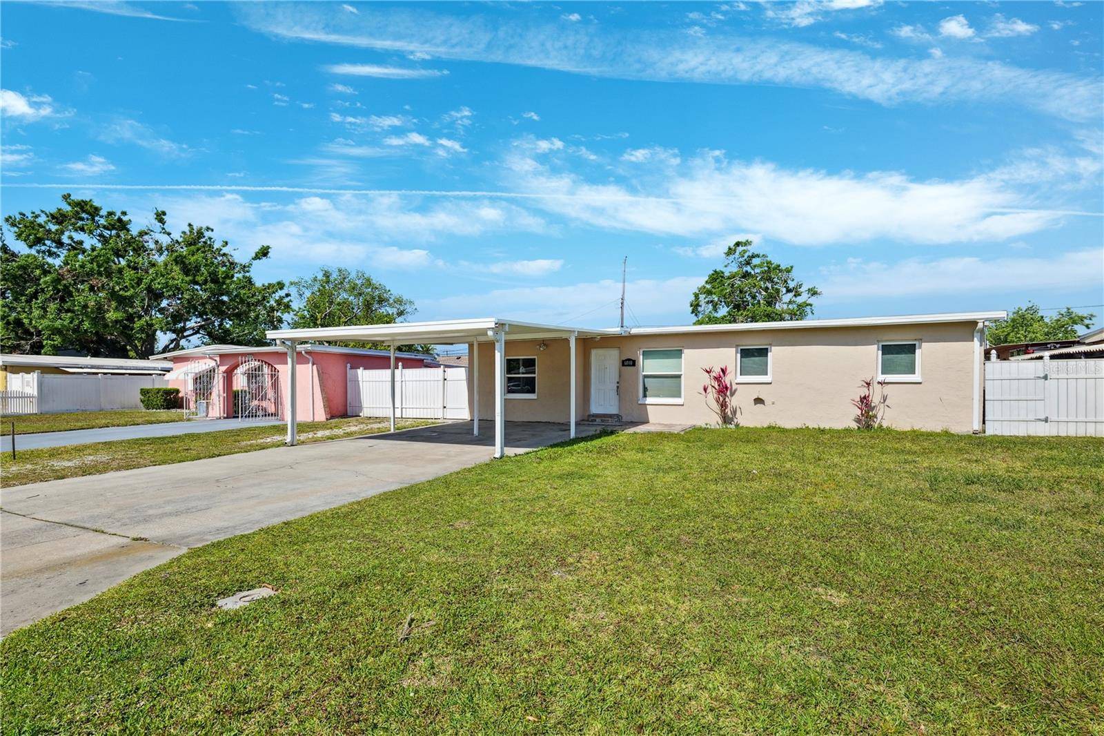 Tampa, FL 33614,6010 BLOSSOM AVE