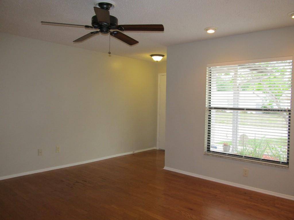 Dunedin, FL 34698,1353 WILDWOOD CT