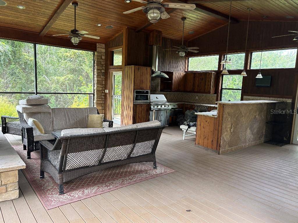 Lutz, FL 33549,412 PINE BLUFF DR