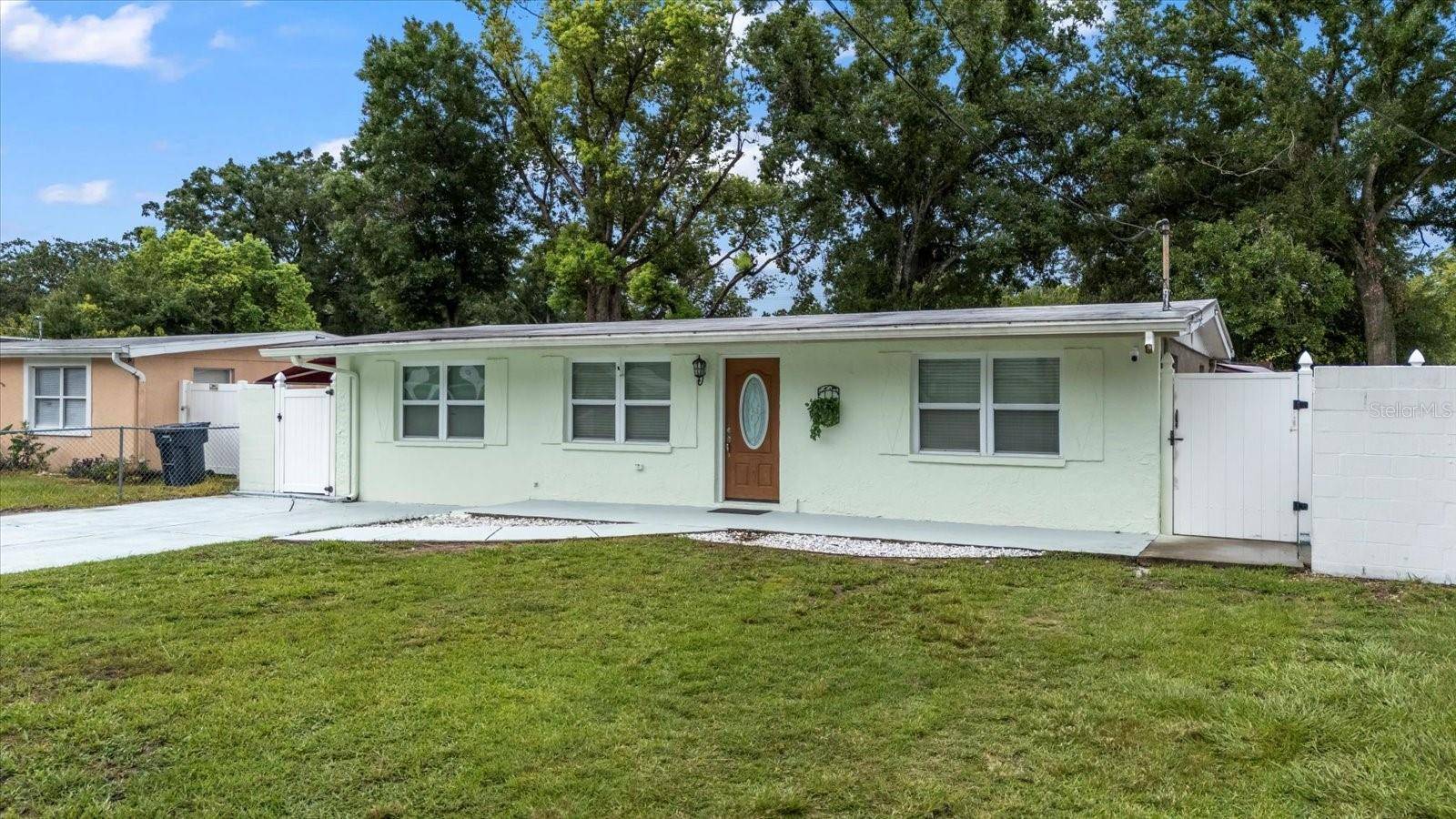 Tampa, FL 33604,1712 W ATKINSON ST