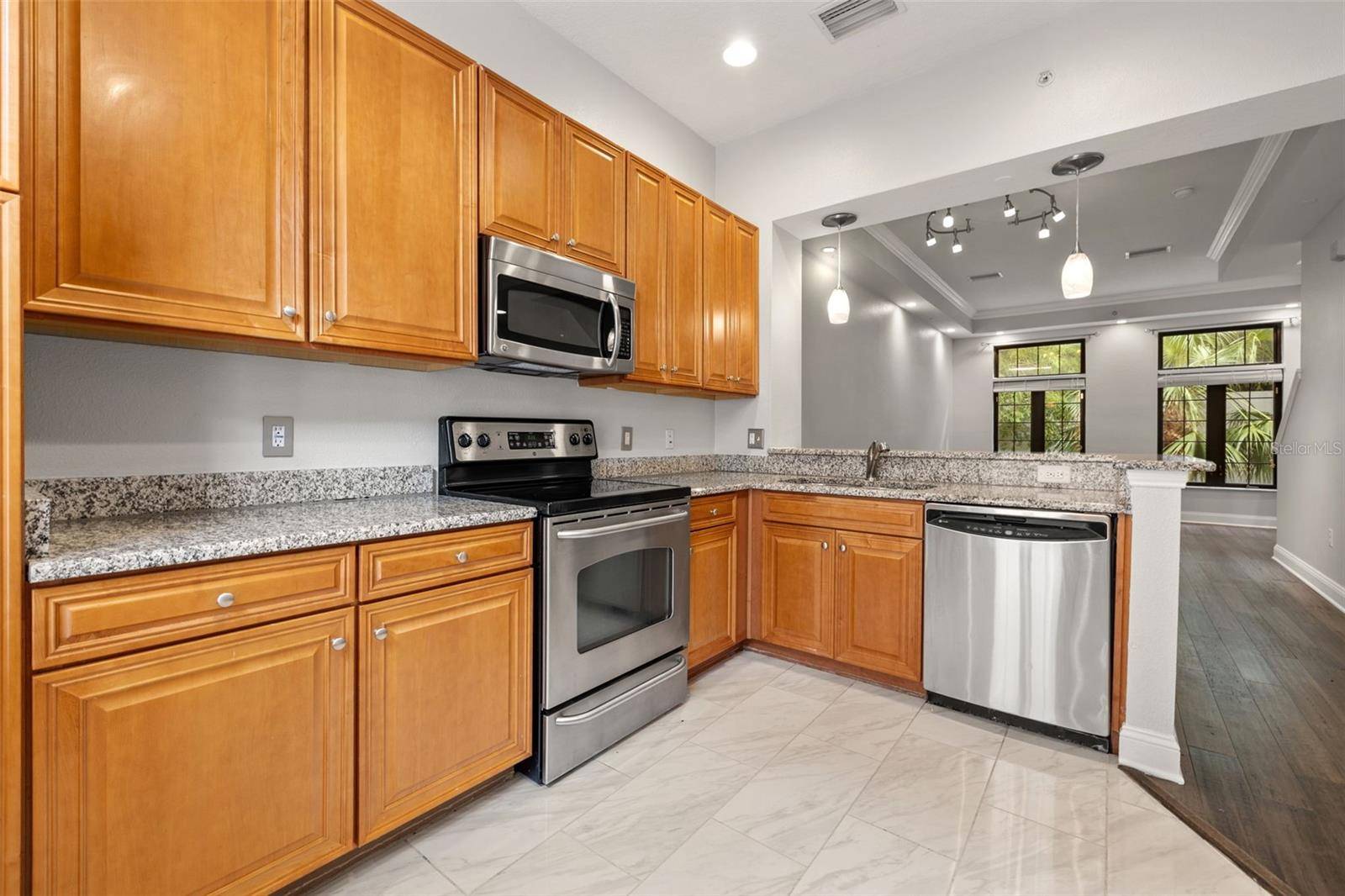 Tampa, FL 33606,2217 SOHO BAY CT