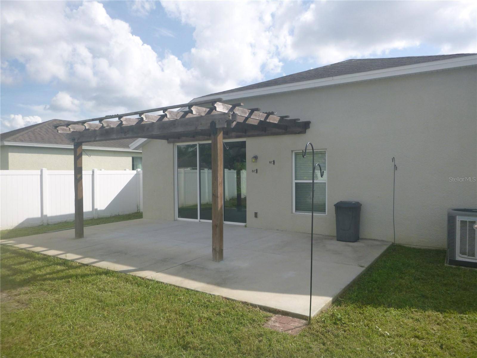 Brooksville, FL 34604,967 HILL FLOWER DR