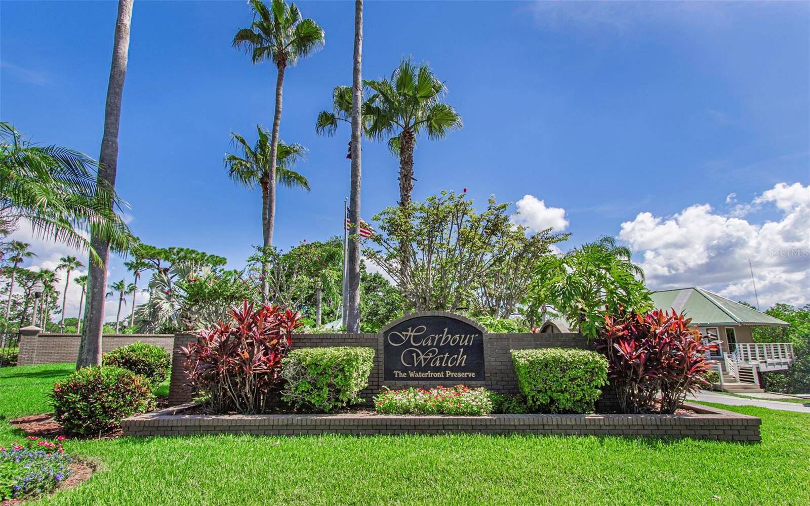 Tarpon Springs, FL 34689,N POINTE ALEXIS DR