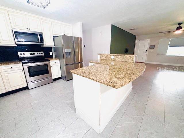 Valrico, FL 33596,3502 BLOOMINGDALE AVE