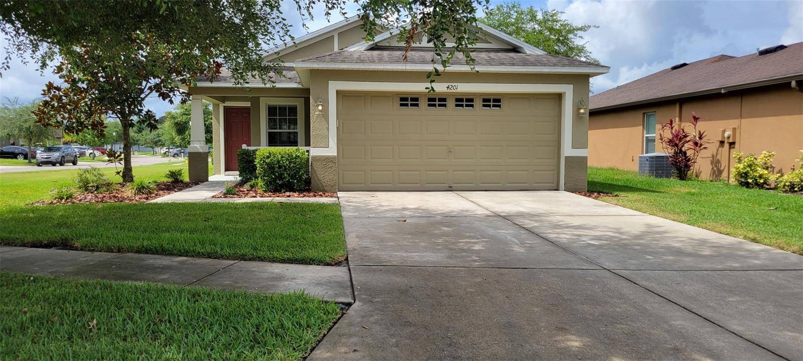 Wesley Chapel, FL 33543,4201 WARWICK HILLS DR