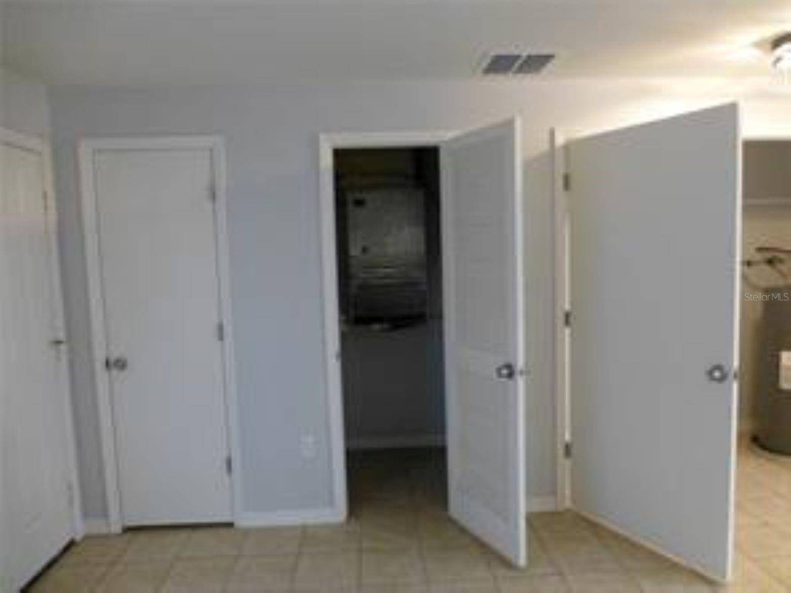 Tarpon Springs, FL 34689,321 JERU BLVD #A