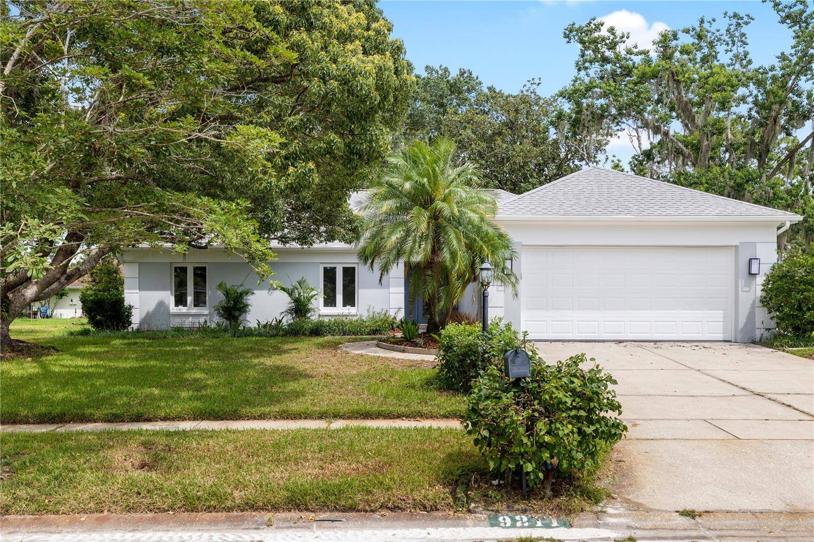 Tampa, FL 33647,9211 CYPRESSWOOD CIR