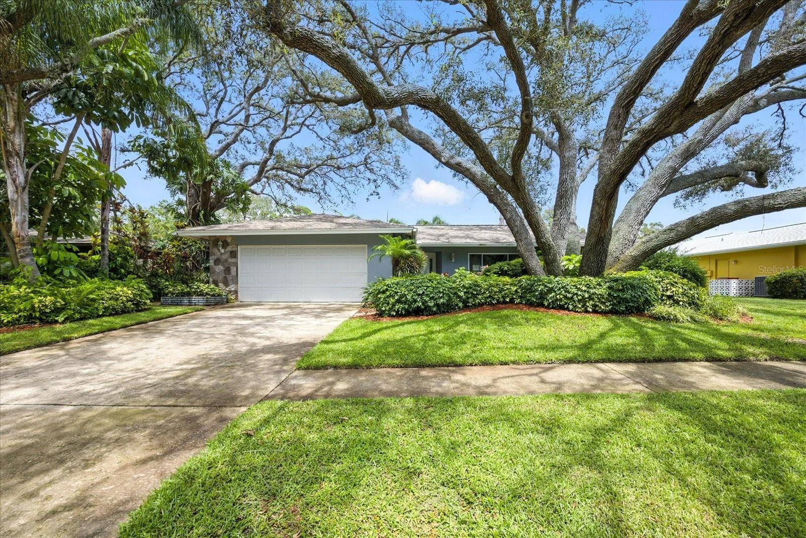Seminole, FL 33776,9715 136TH ST
