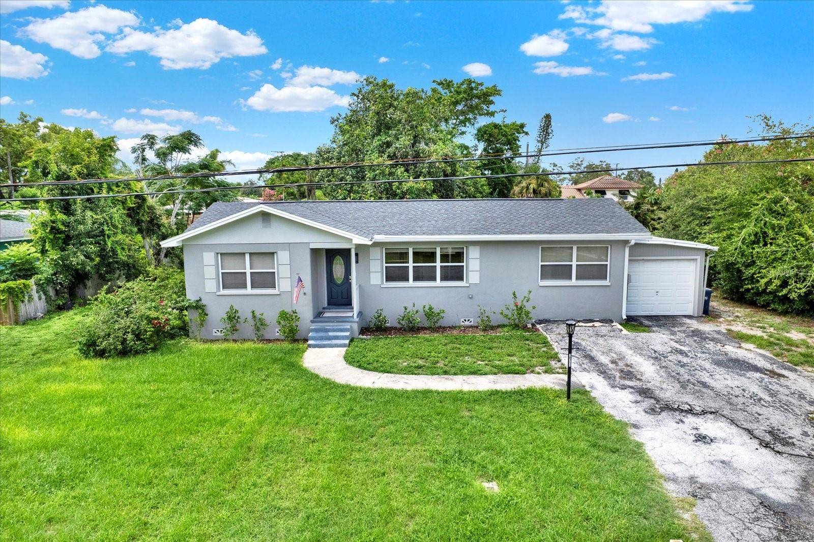 St Petersburg, FL 33708,10711 SEMINOLE DR N