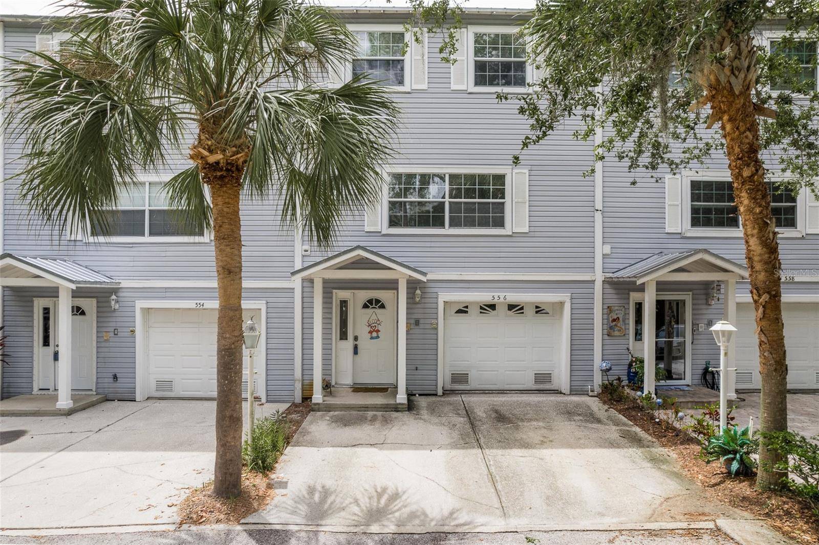 Palm Harbor, FL 34683,556 RYANS WOODS LN