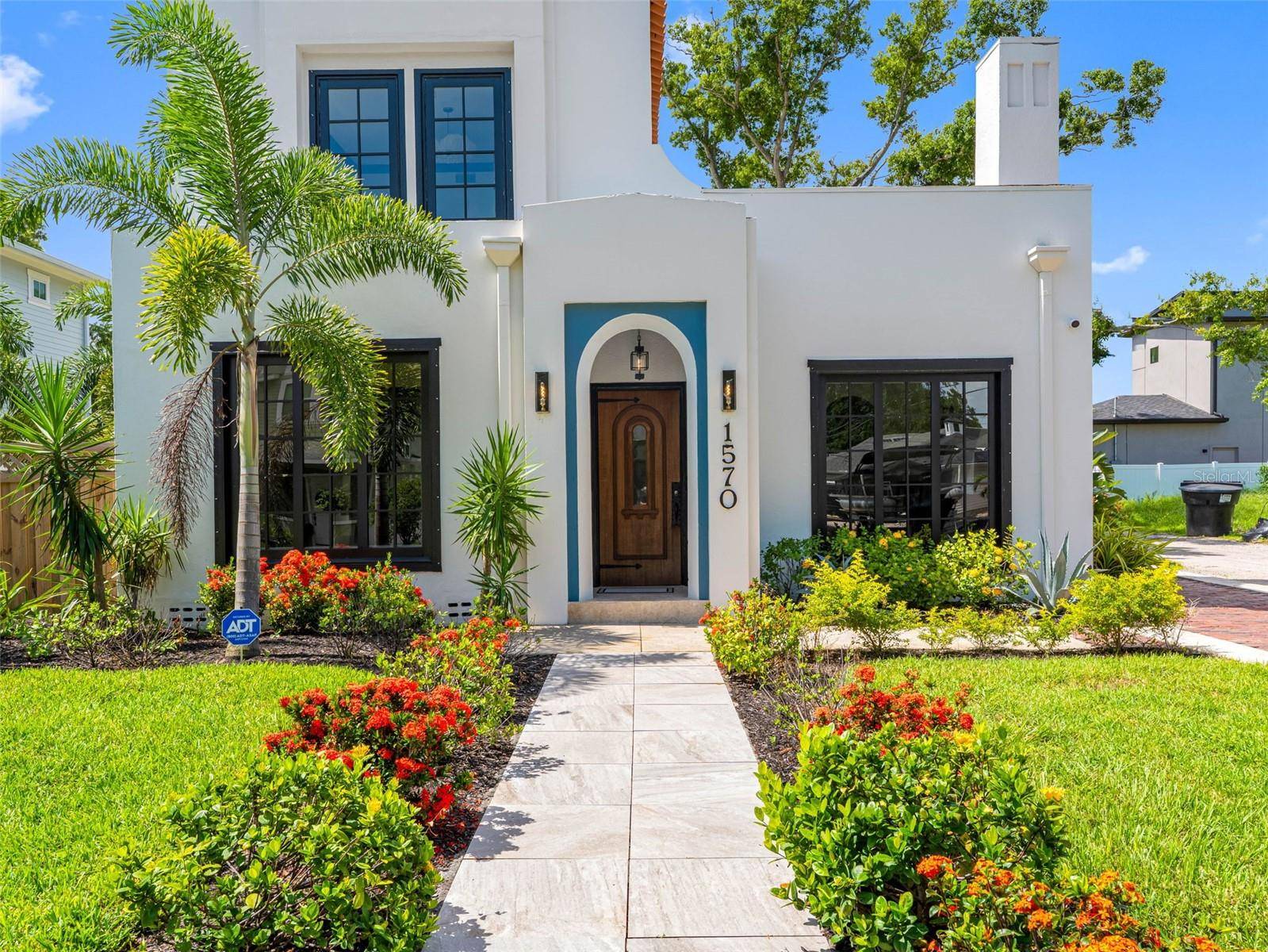 St Petersburg, FL 33703,1570 48TH AVE N