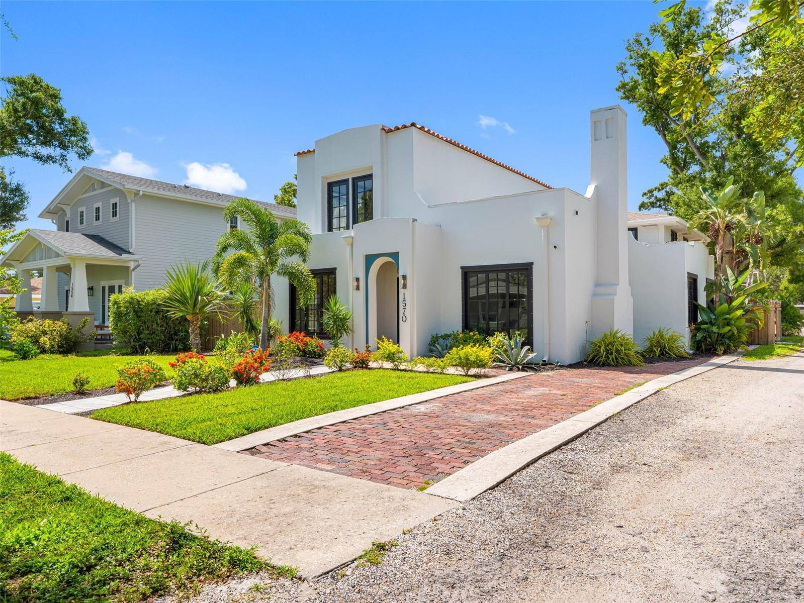 St Petersburg, FL 33703,1570 48TH AVE N