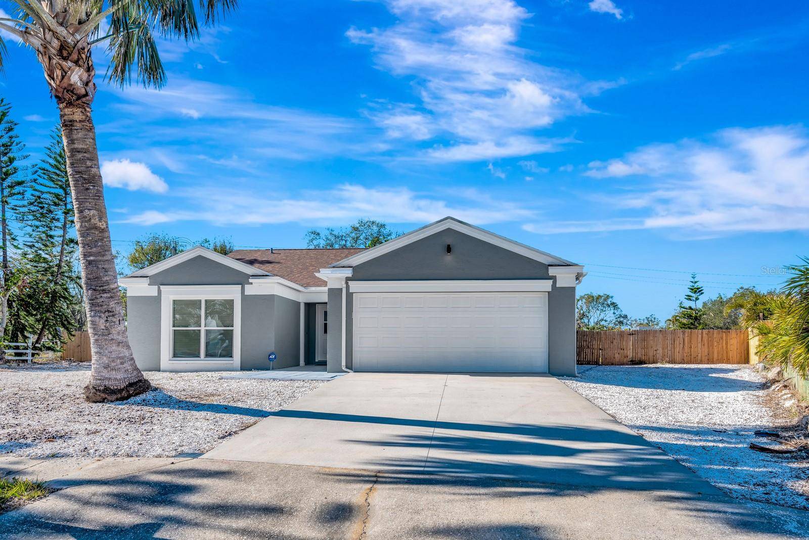 Bradenton, FL 34203,5682 25TH STREET CIR E