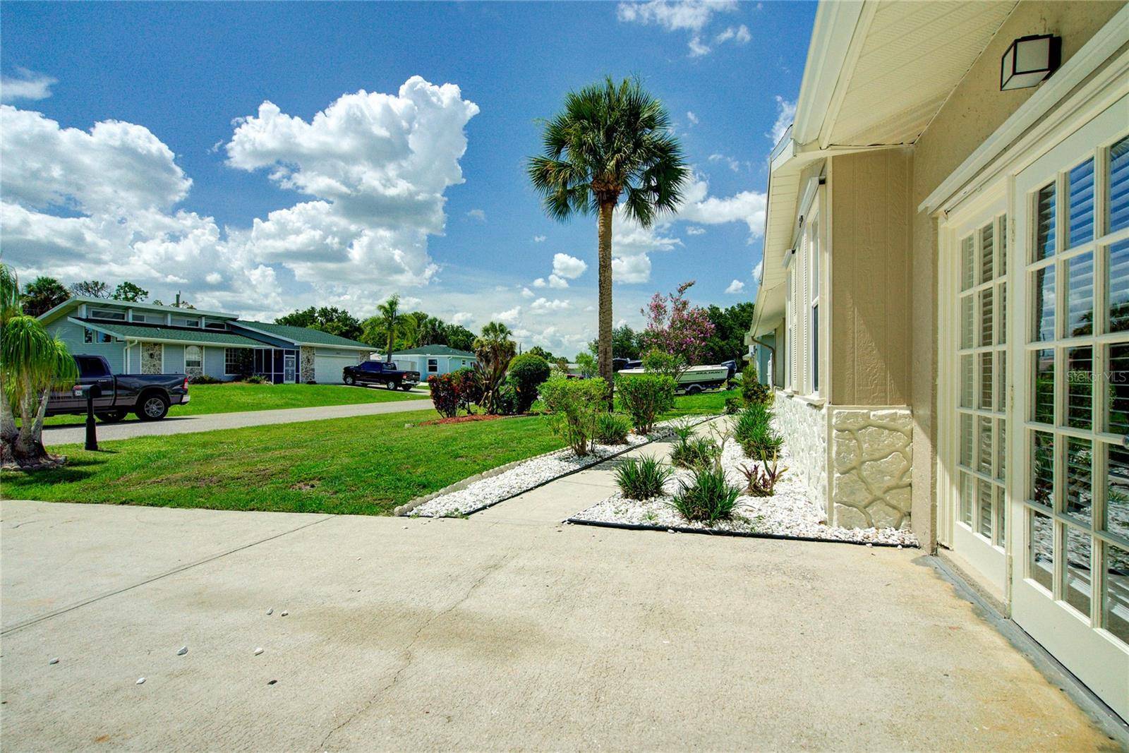 Port Charlotte, FL 33948,2442 DANDO ST