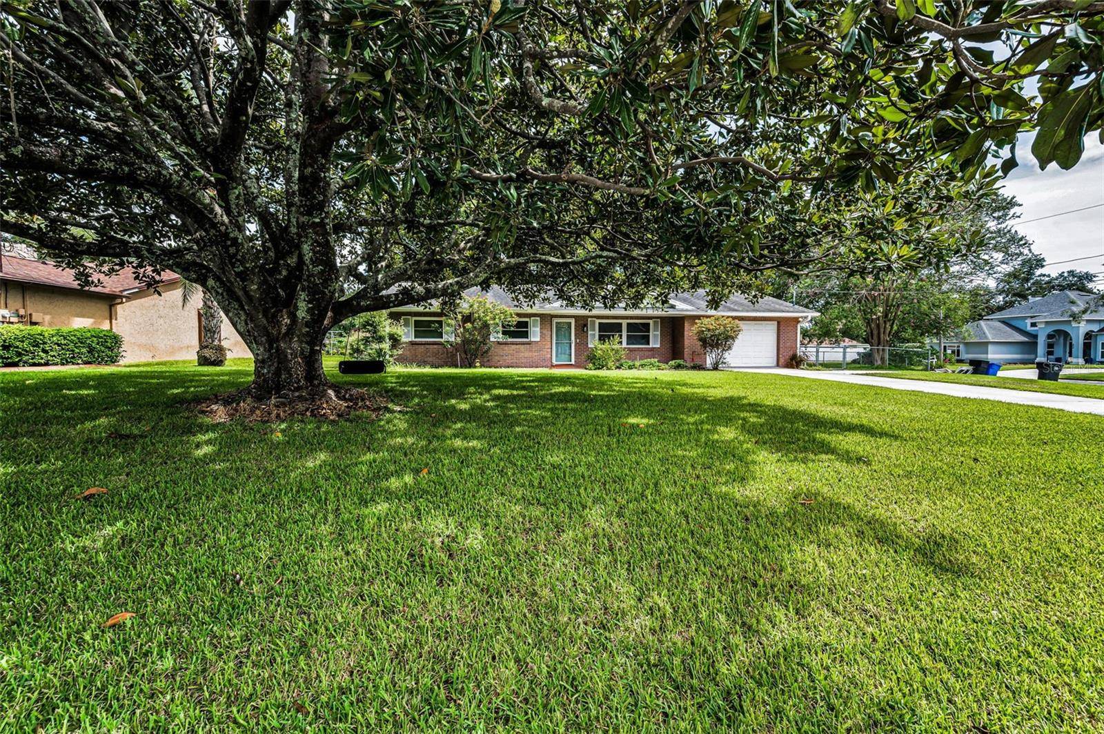Brandon, FL 33511,607 SPRING BLOSSOM CT