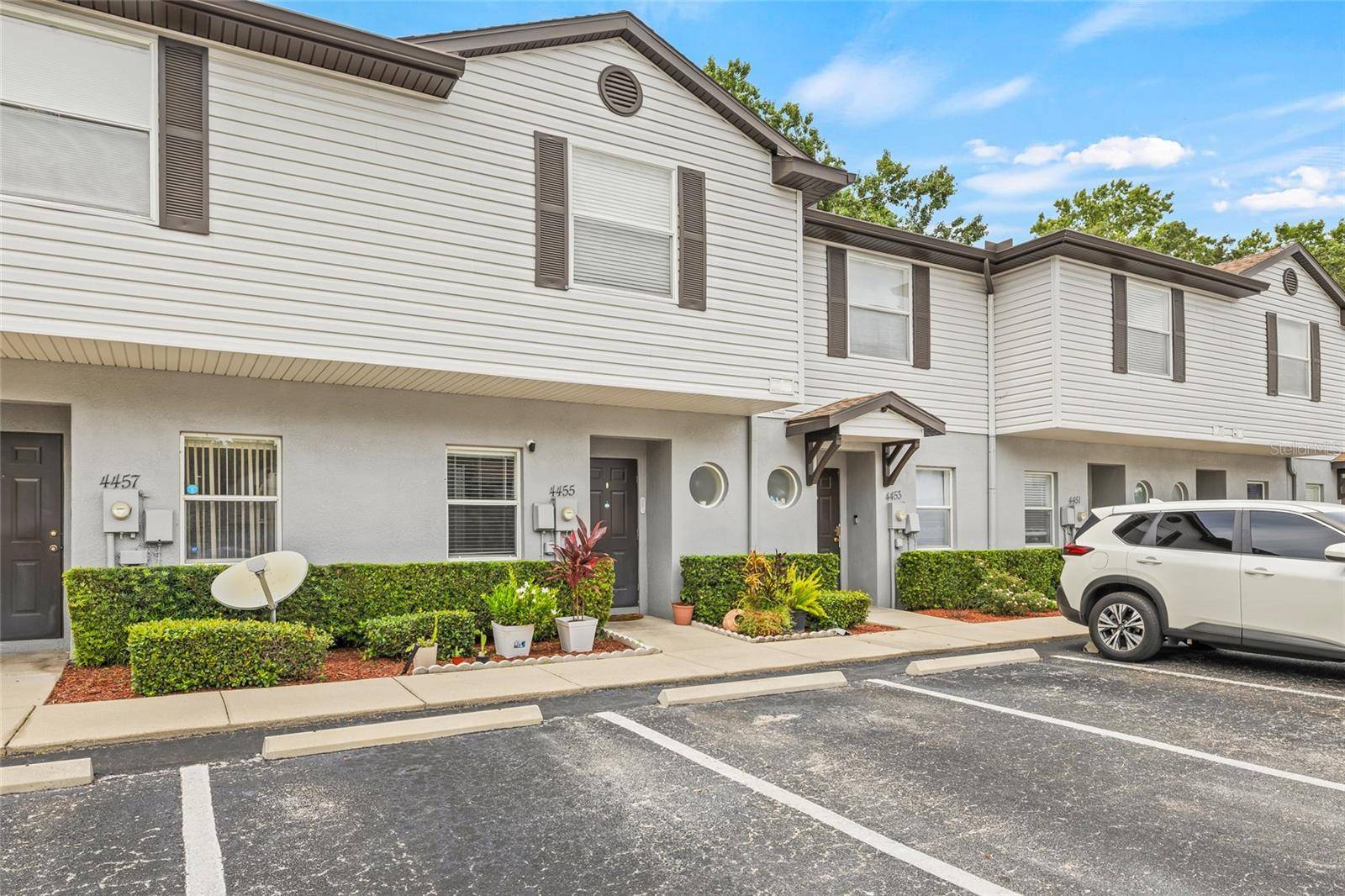 Tampa, FL 33614,4455 HAR PAUL CIR