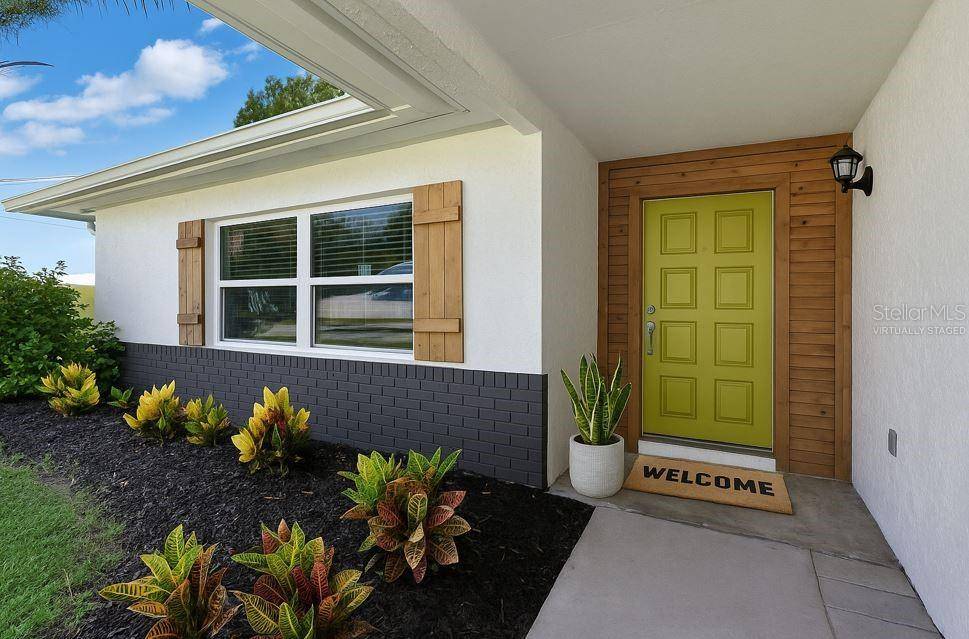 Pinellas Park, FL 33782,10302 OAKHAVEN DR