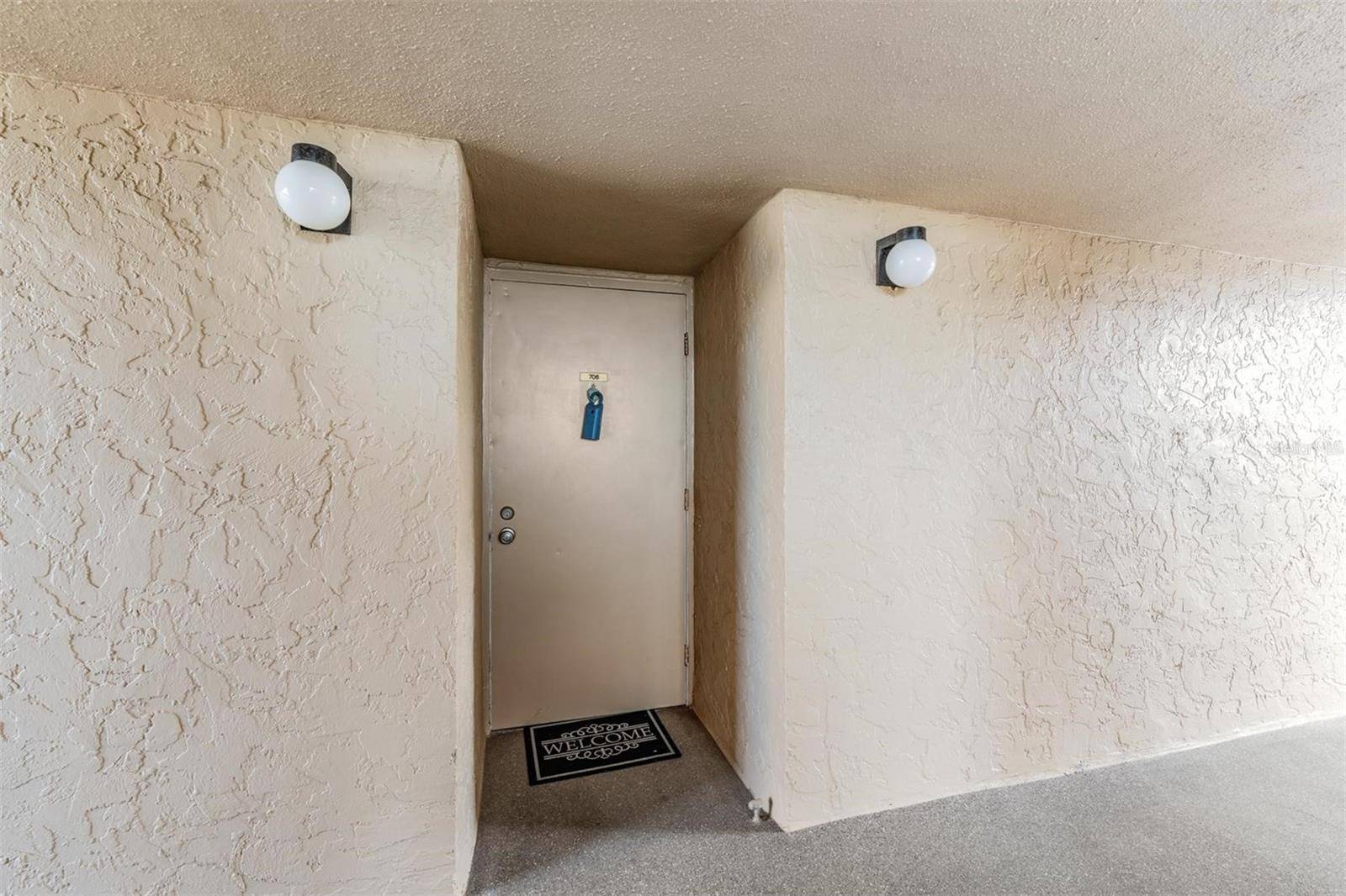Clearwater, FL 33760,2617 COVE CAY DR #706