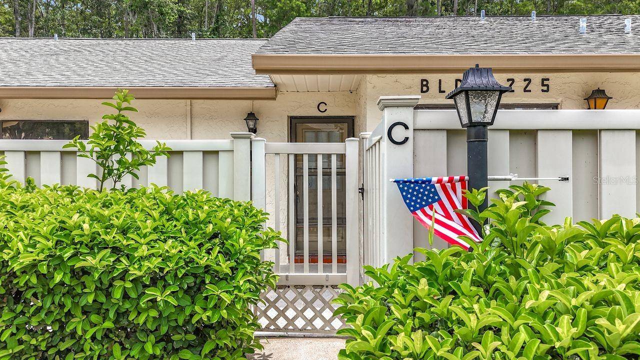 Tarpon Springs, FL 34688,3113 LAKE PINE WAY #C