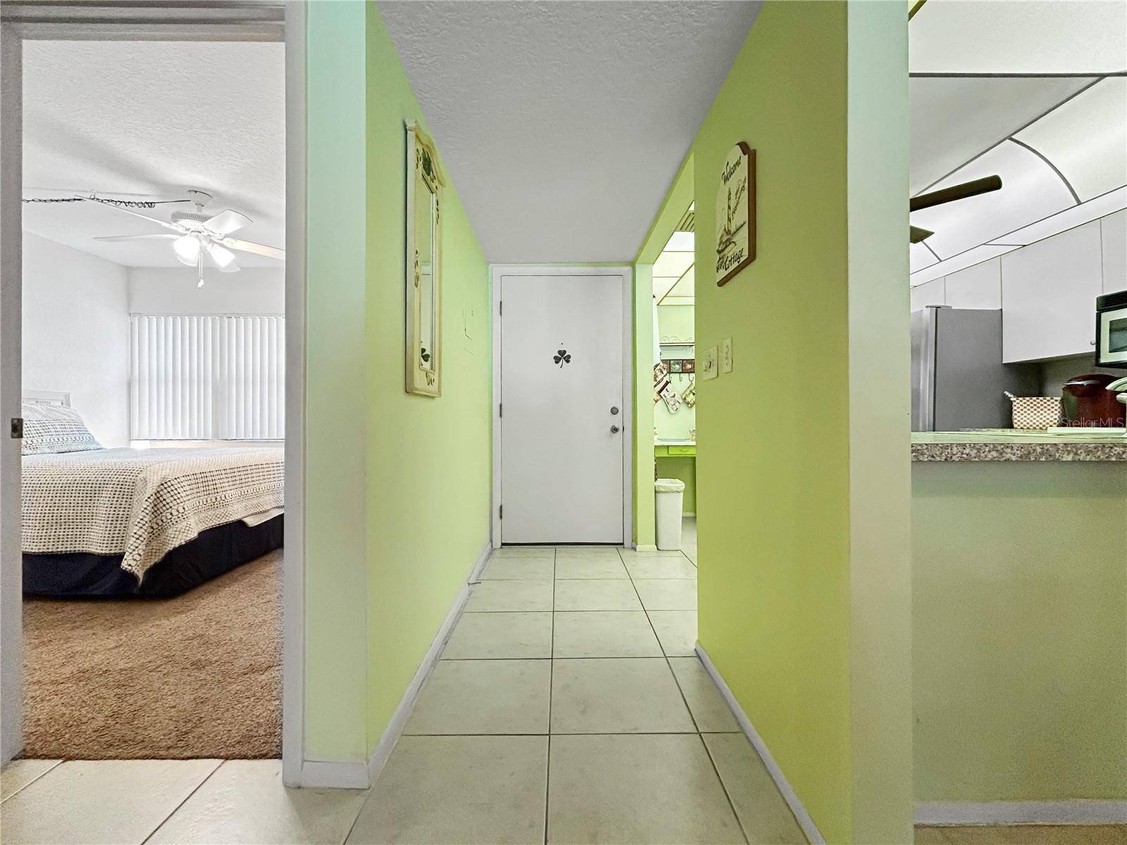 Largo, FL 33774,14130 ROSEMARY LN #6101