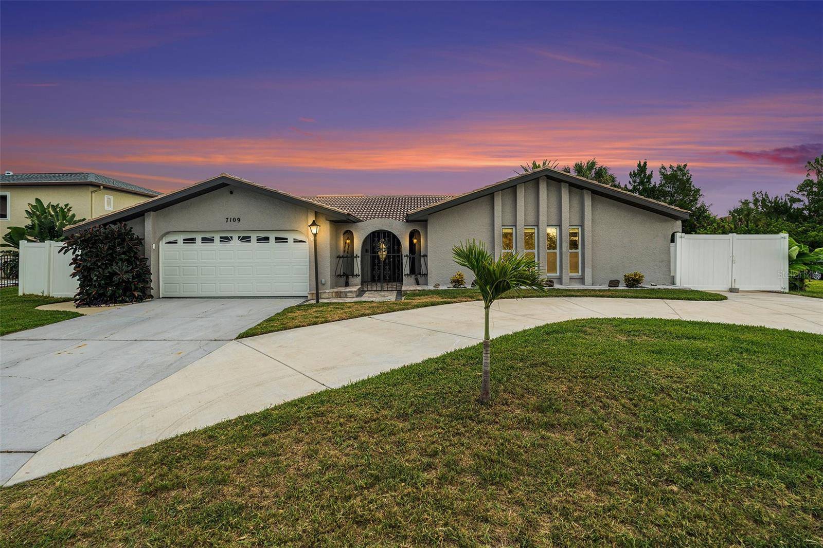 Hudson, FL 34667,7109 SOUTHWIND DR