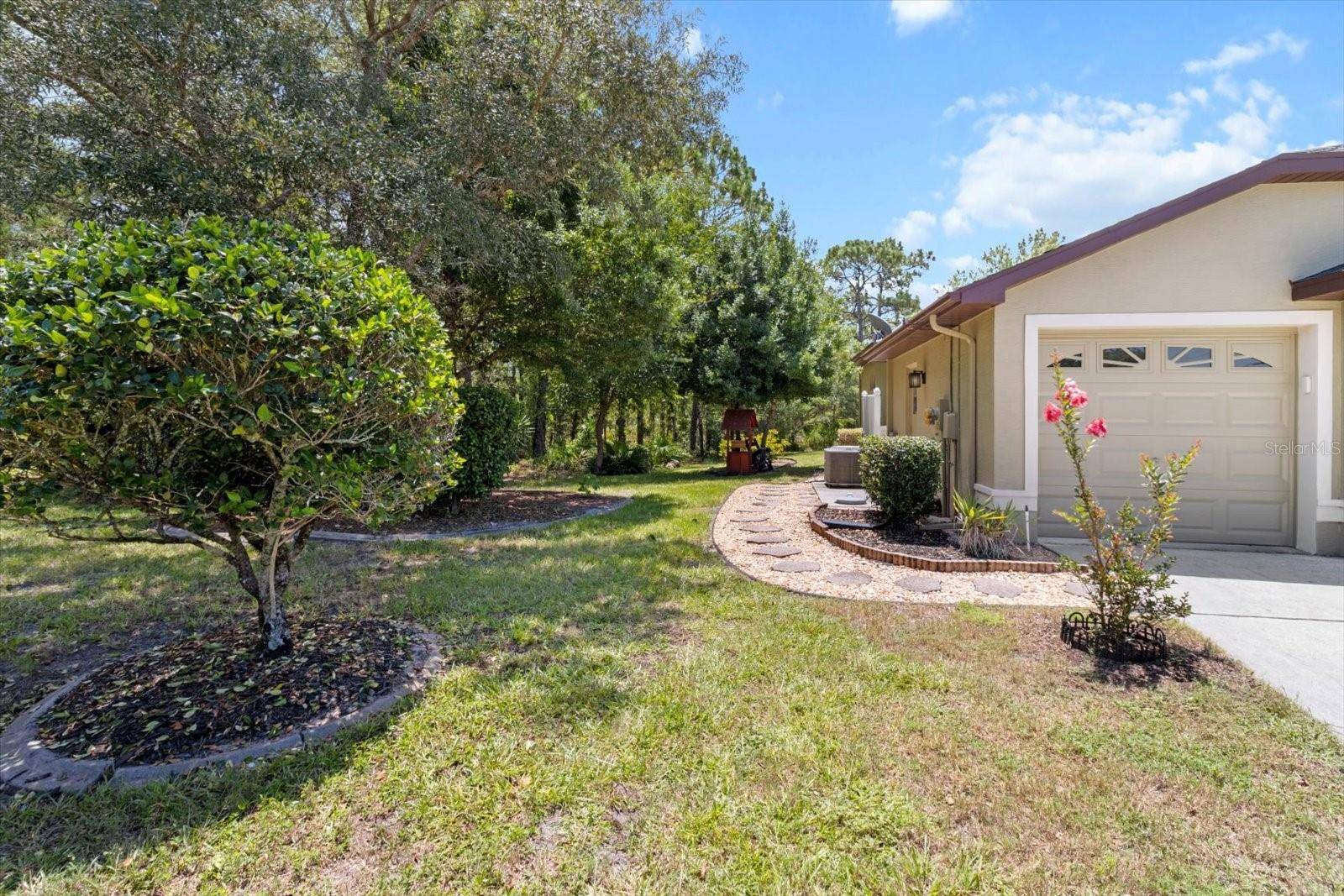 Homosassa, FL 34446,1 PLUMBAGO DR