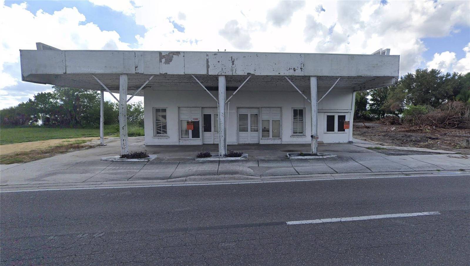 Lake Alfred, FL 33850,1300 S LAKE SHORE WAY