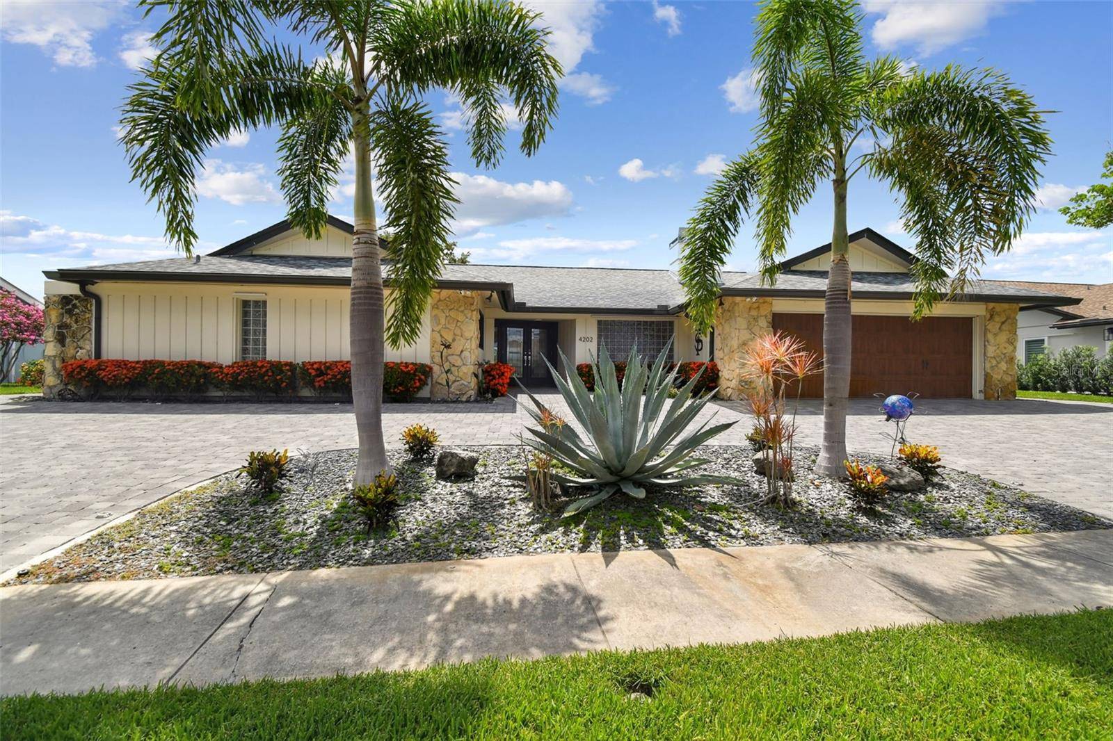 Tampa, FL 33615,4202 SALTWATER BLVD