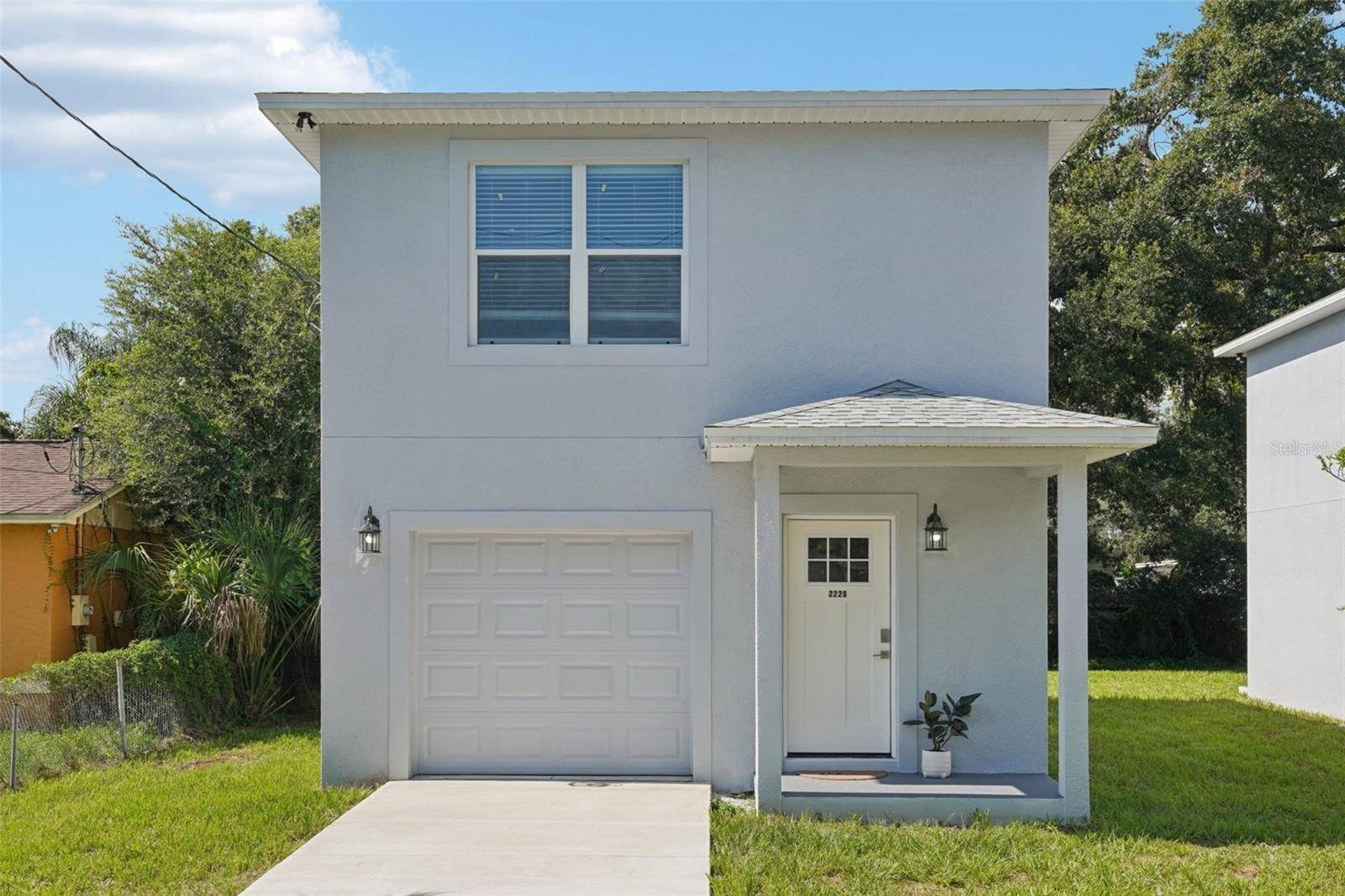 Tampa, FL 33610,2220 E EMMA ST