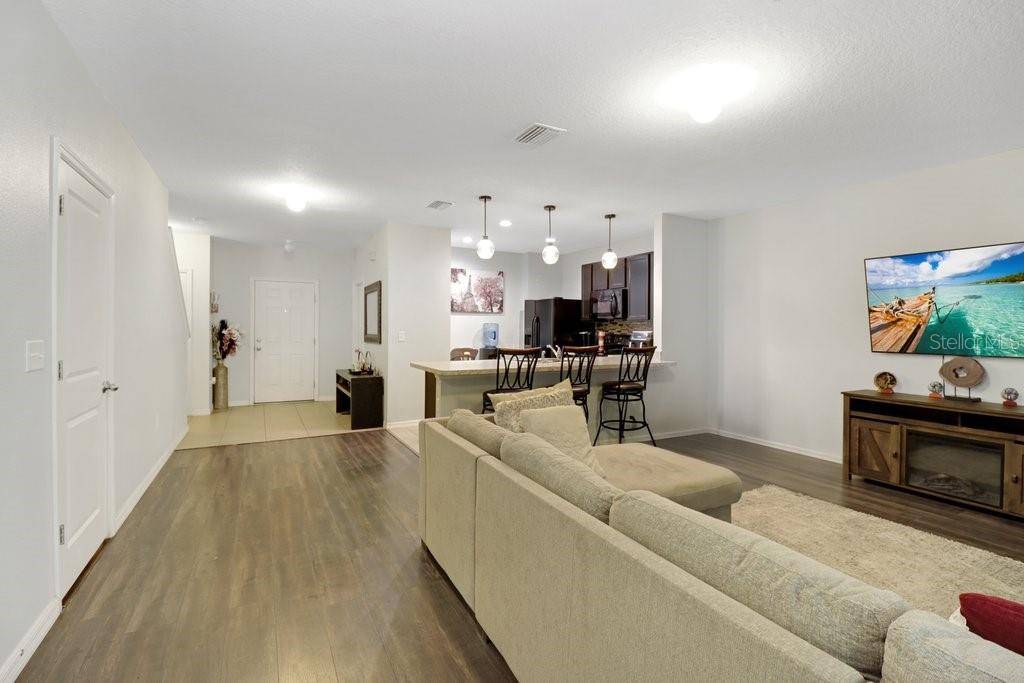 Gibsonton, FL 33534,9826 HOUND CHASE DR