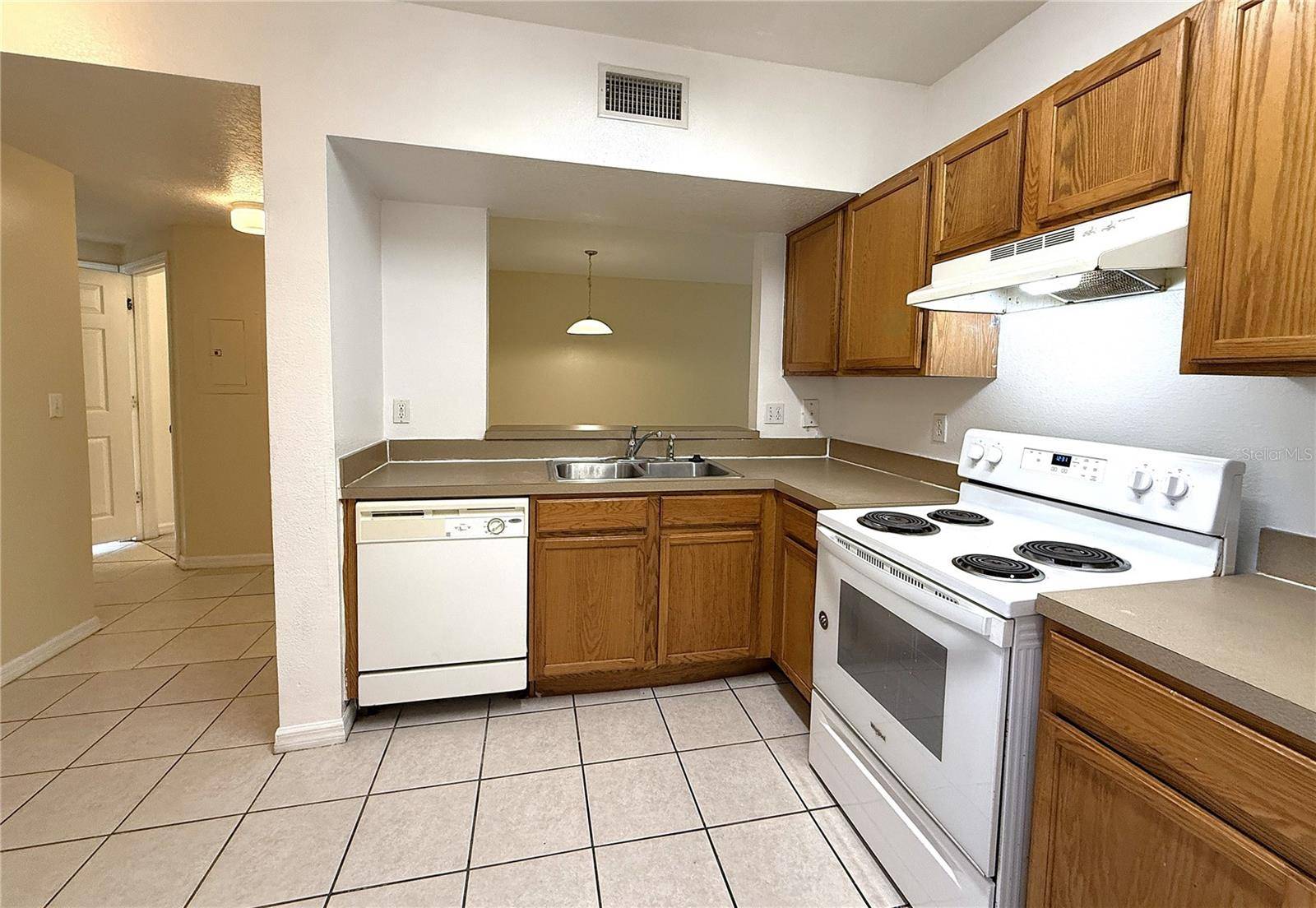 Riverview, FL 33578,6448 CYPRESSDALE DR #101