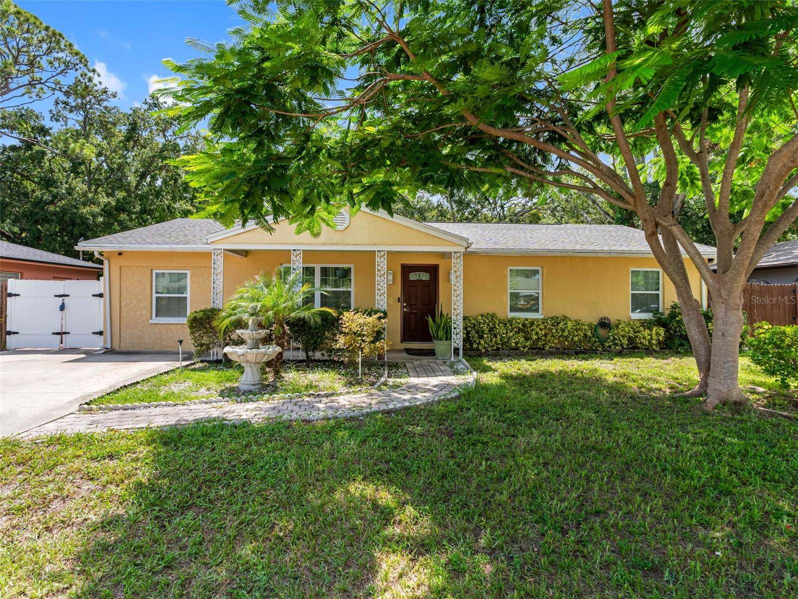 Tampa, FL 33615,6416 SANTA MONICA DR
