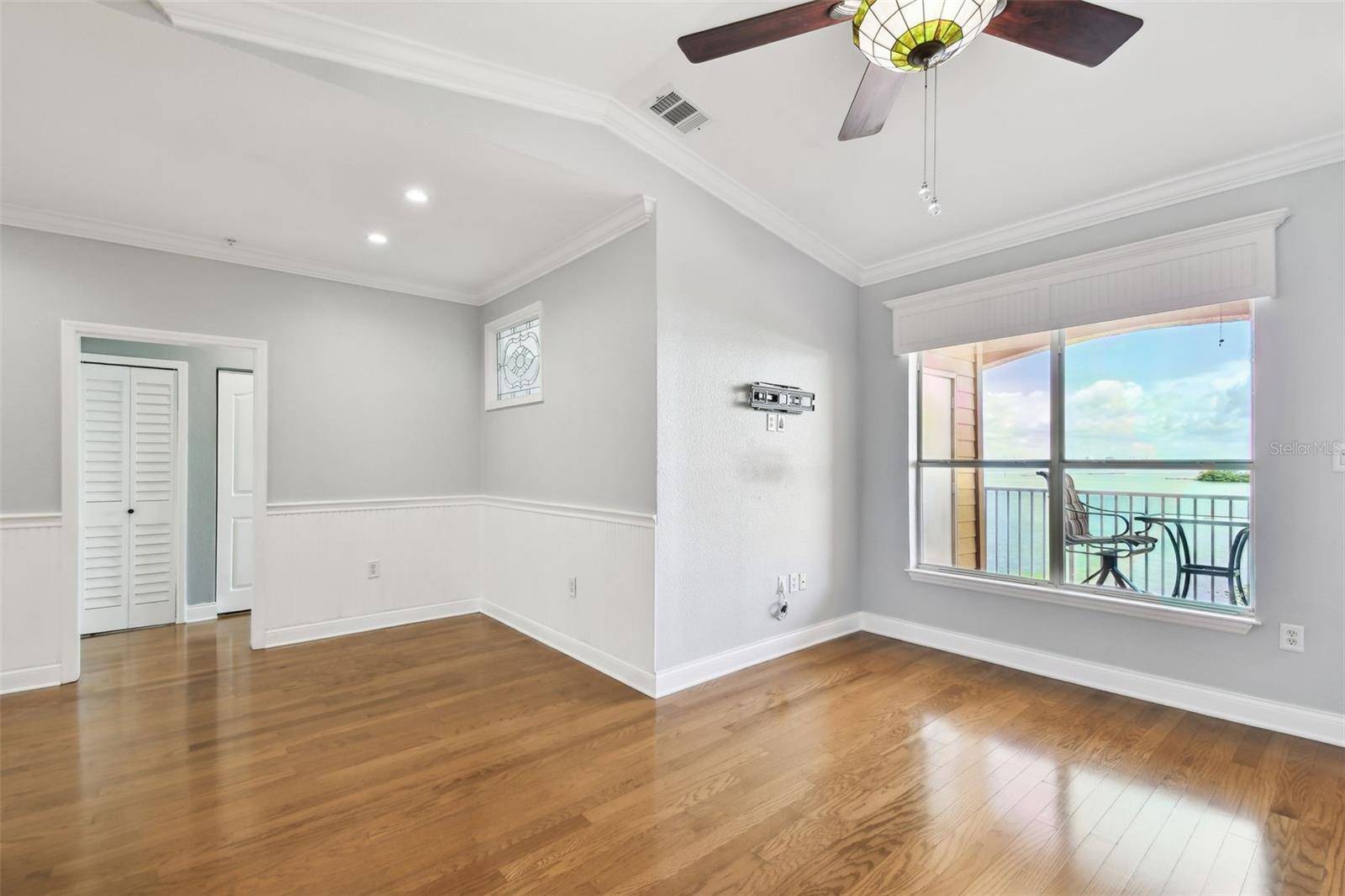 Tampa, FL 33611,5000 CULBREATH KEY WAY #9324