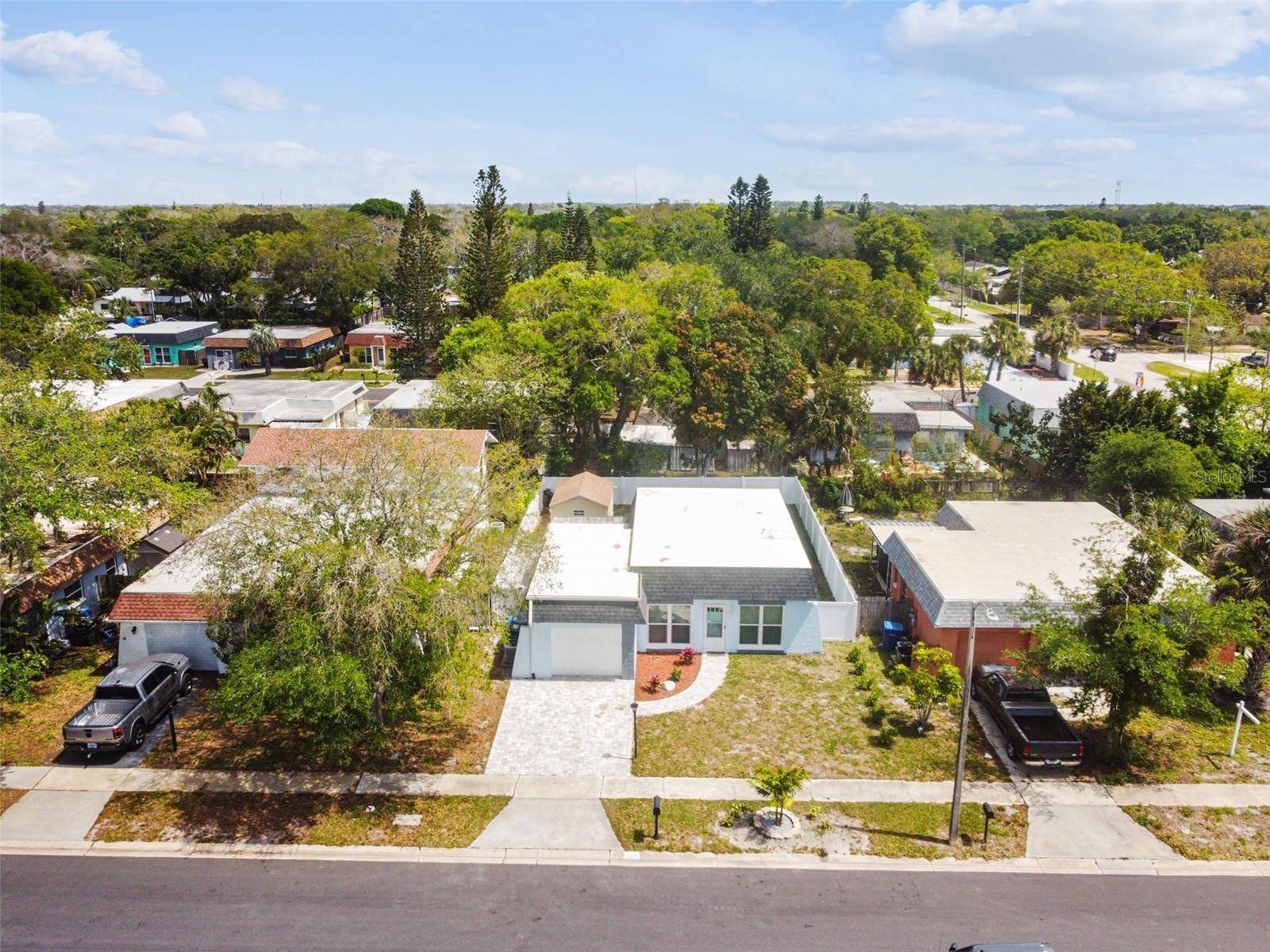 Largo, FL 33774,12237 ELDON DR