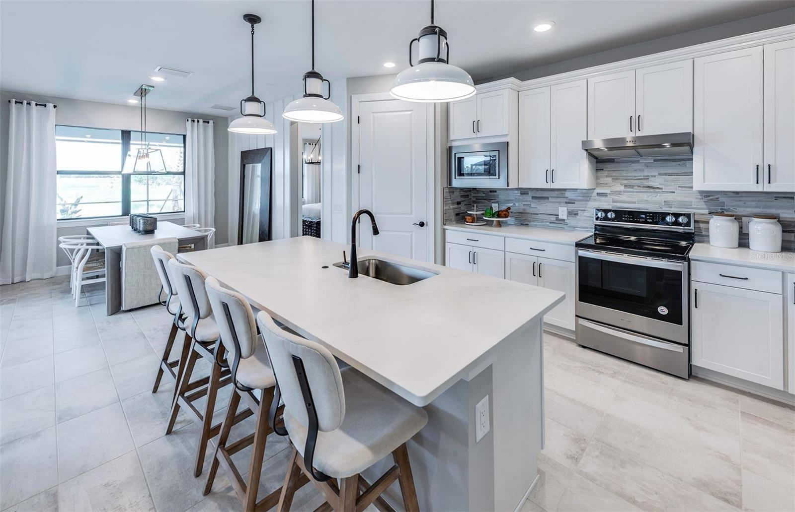 Lakewood Ranch, FL 34211,5579 SILVERSIDE PINE CT