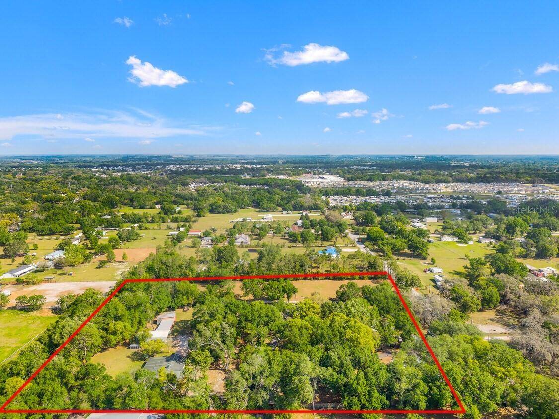 Zephyrhills, FL 33541,4045 ALLEN RD