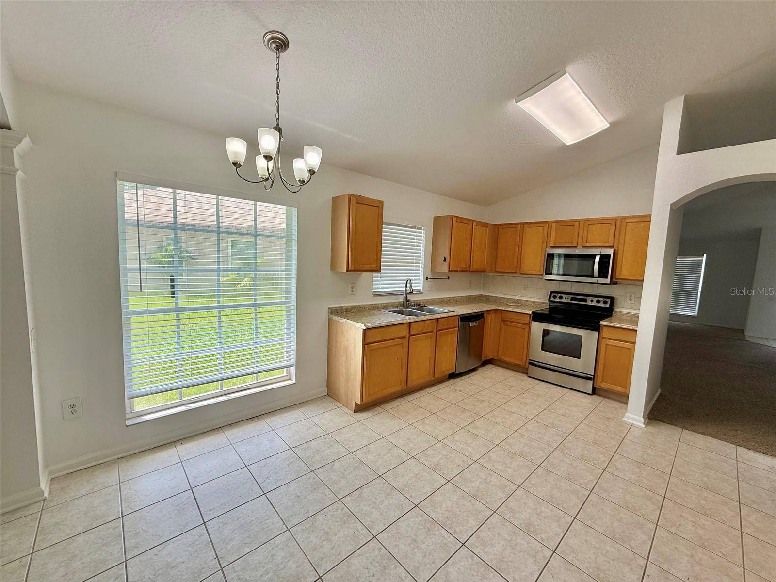 Wesley Chapel, FL 33544,5625 GRINDSTONE LOOP