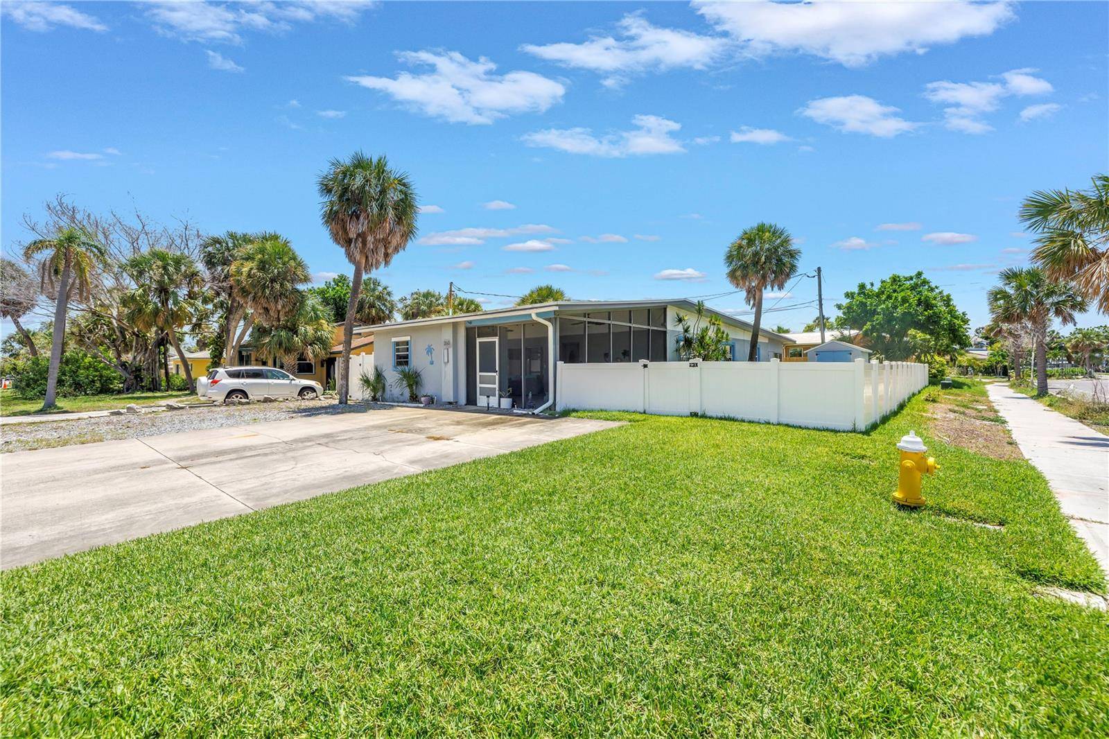 St Pete Beach, FL 33706,360 71ST AVE