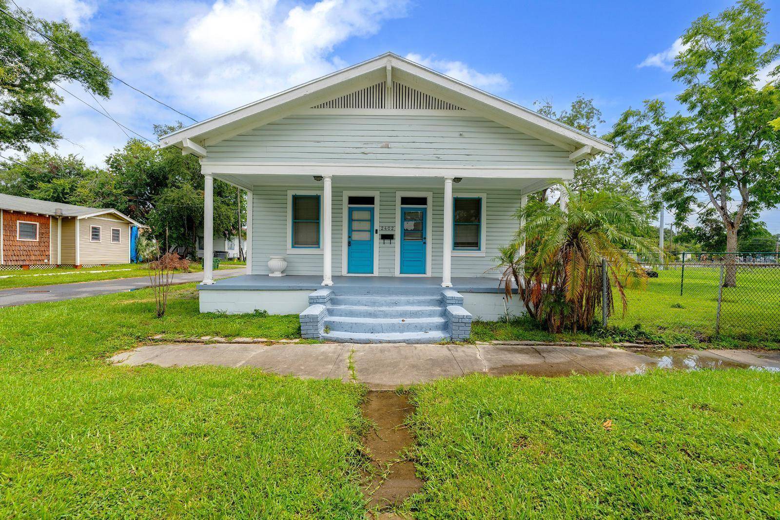 Tampa, FL 33605,2402 E 10TH AVE