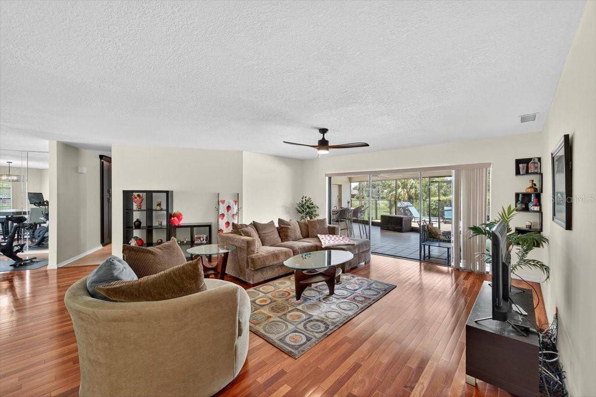 Plant City, FL 33566,2004 N GOLFVIEW DR
