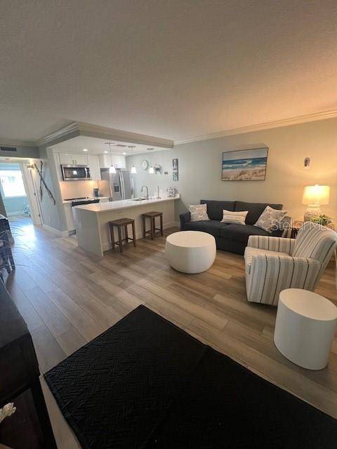 Treasure Island, FL 33706,225 104TH AVE #102