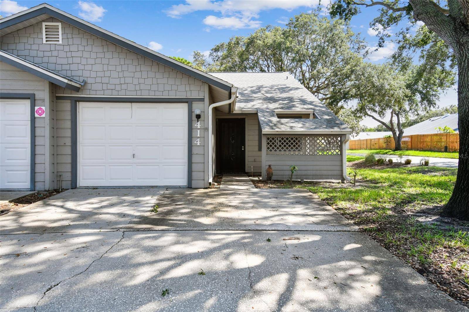 Tarpon Springs, FL 34689,39650 US HIGHWAY 19 N #414