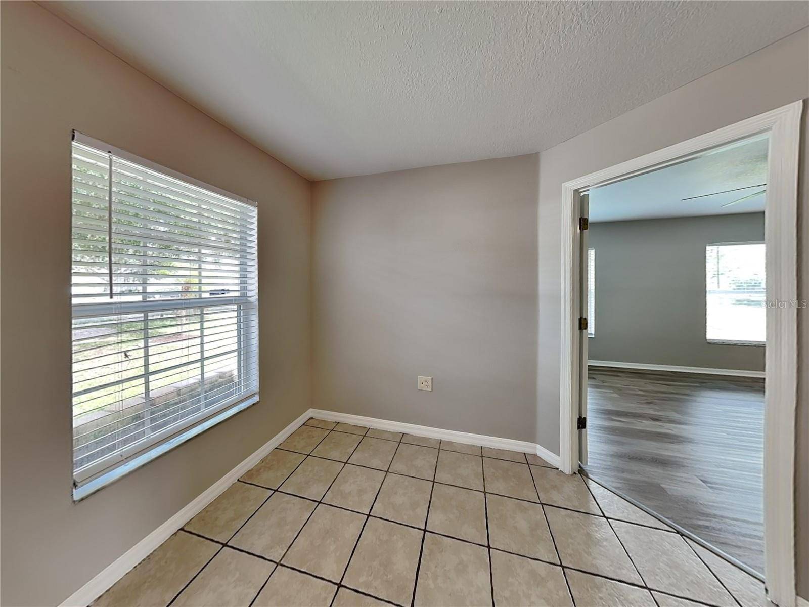 Palmetto, FL 34221,9515 27TH AVE E