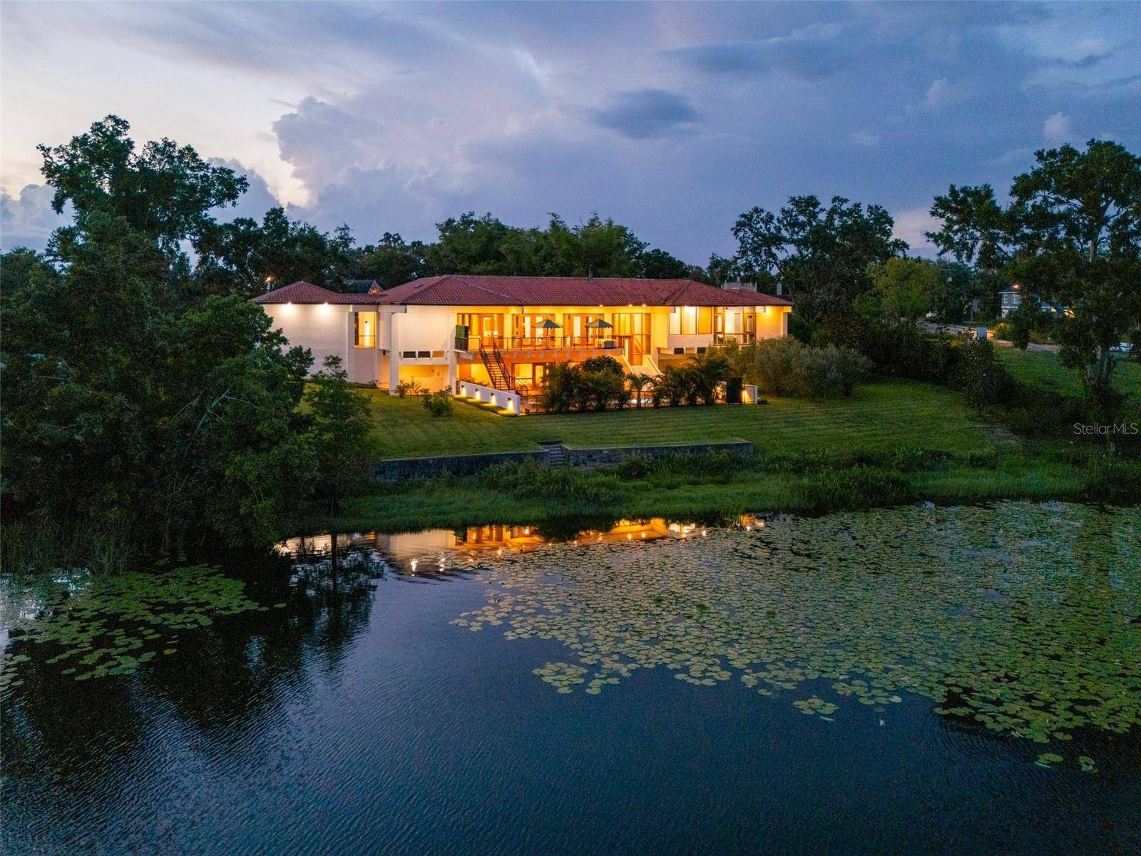 Winter Haven, FL 33880,950 N LAKE OTIS DR SE
