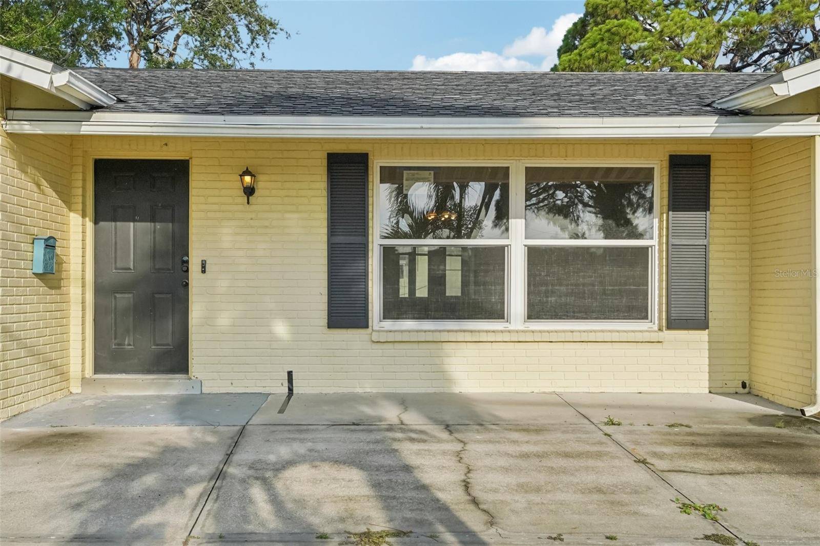 St Petersburg, FL 33703,6040 DENVER ST NE