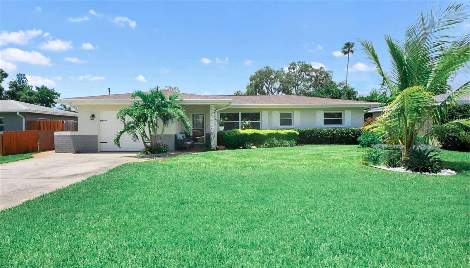 Seminole, FL 33772,10861 62ND AVE