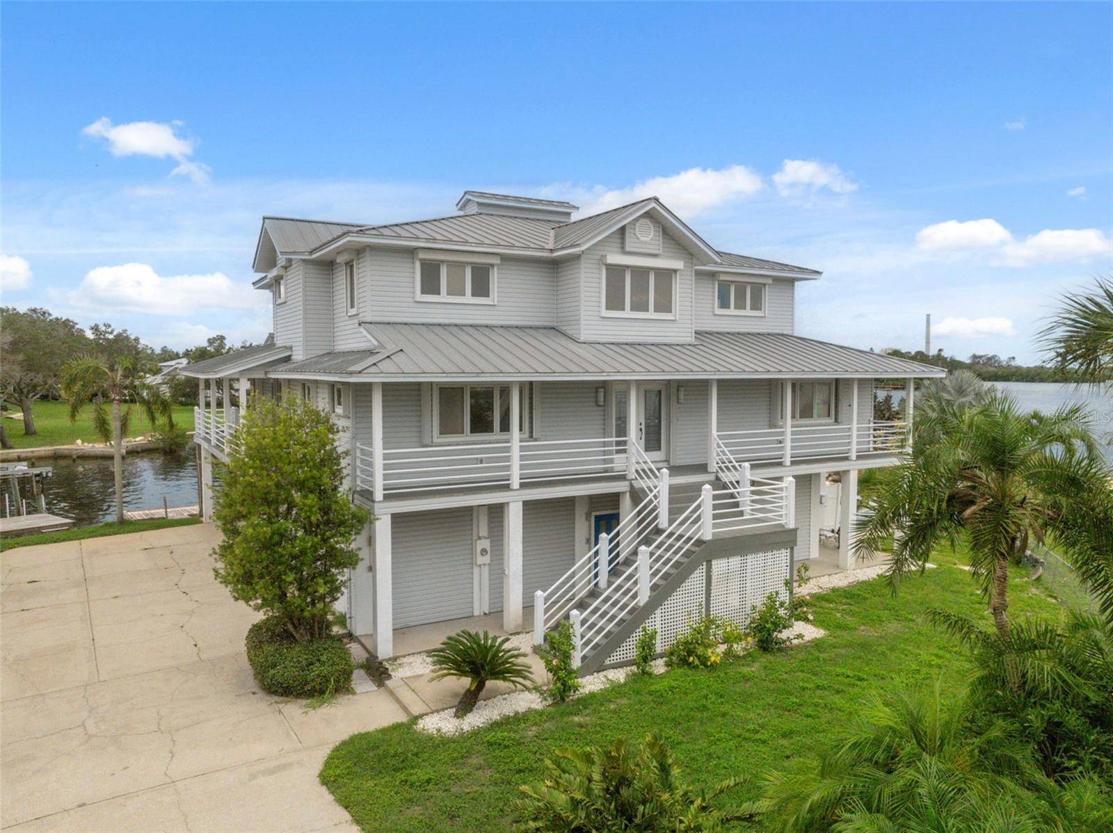 Holiday, FL 34691,1906 GULFVIEW DR